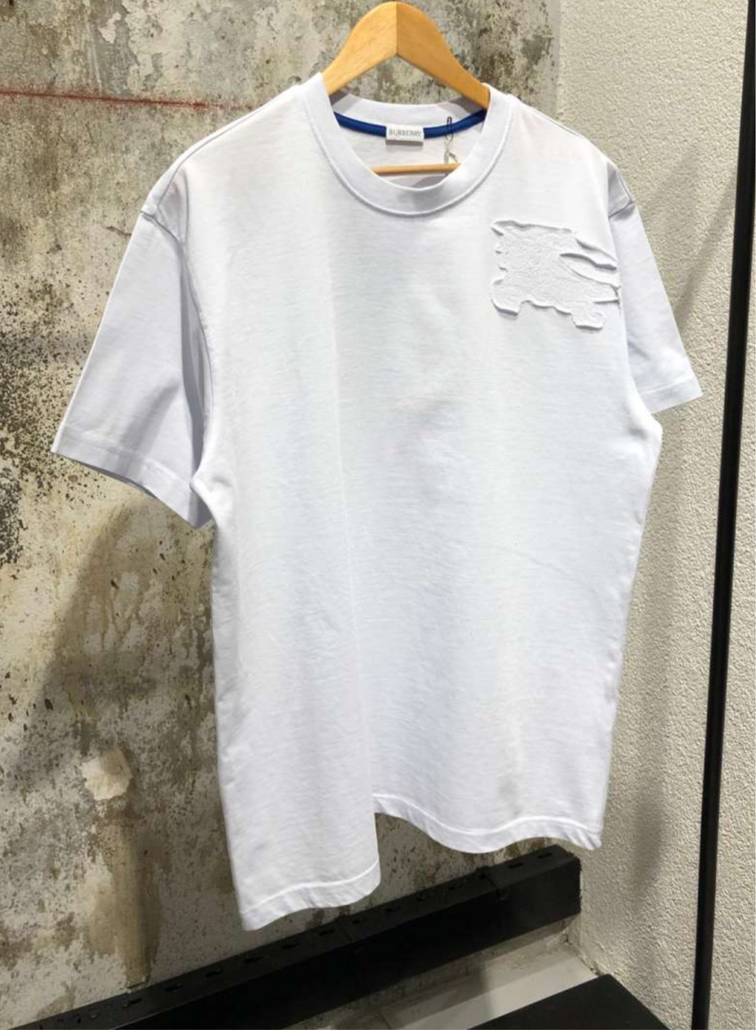 Burberry Men T-shirt