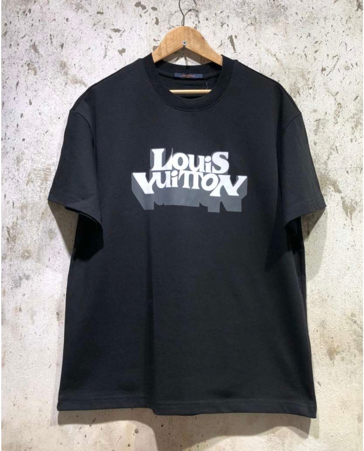 LV Men T-shirt