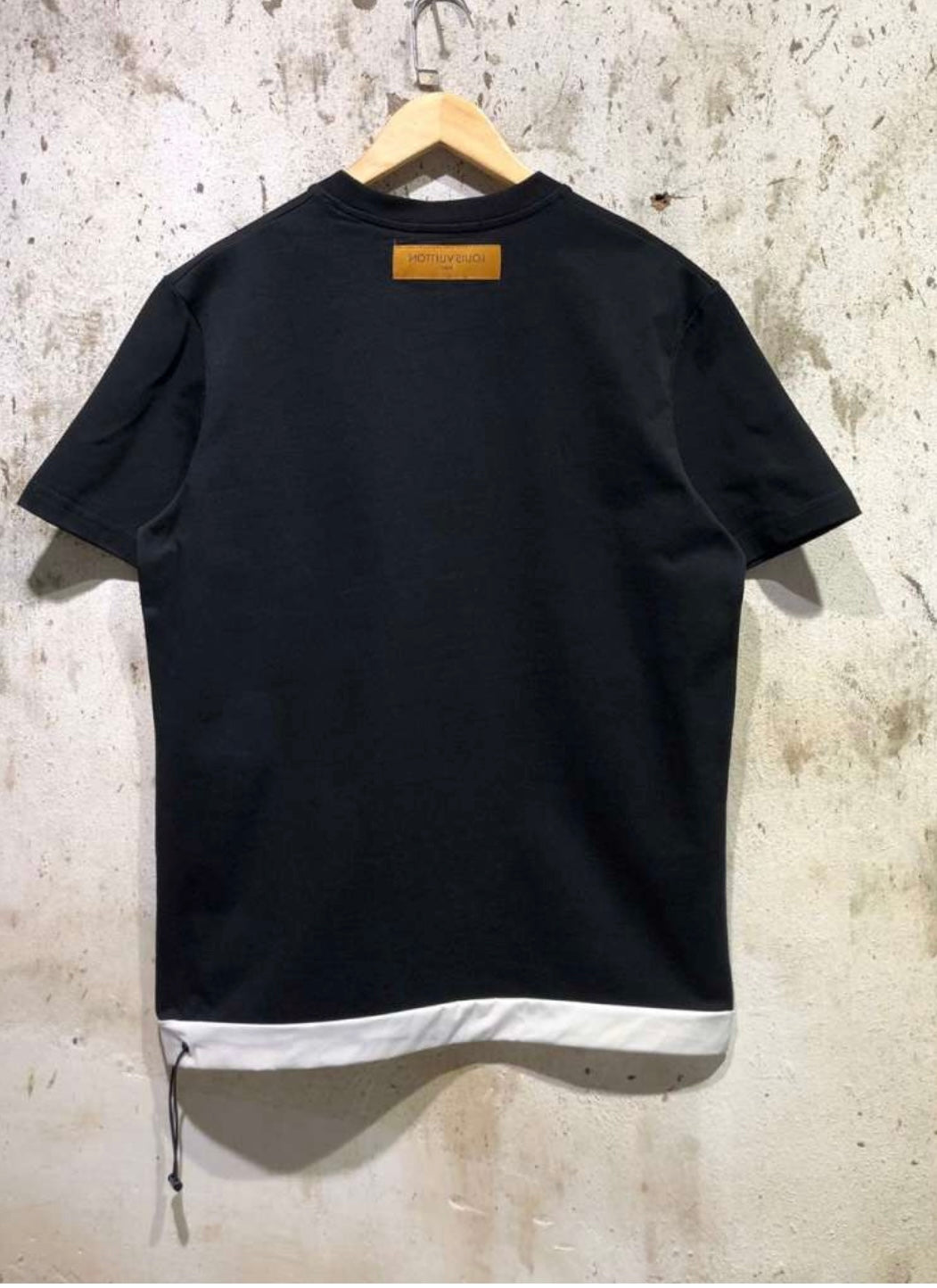 LV Men T-shirt