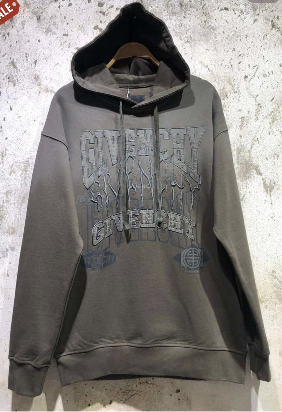 Givenchy Men Sweater