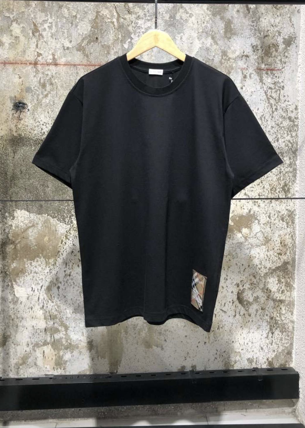 Burberry Men T-shirt
