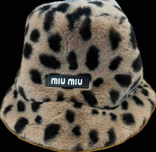 Miu Miu  bucket hat