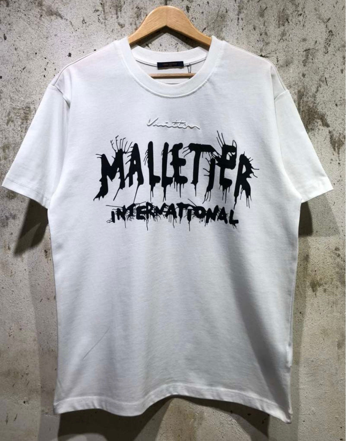 LV Men T-shirt
